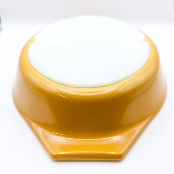 Vintage 1970s Pyrex Butterfly Gold Oval Divided Dish 1.5 Quarts 063 (No Lid) - Picture 9 of 11